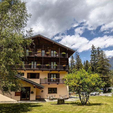Alpine Forest Hotel 尚波吕克 外观 照片
