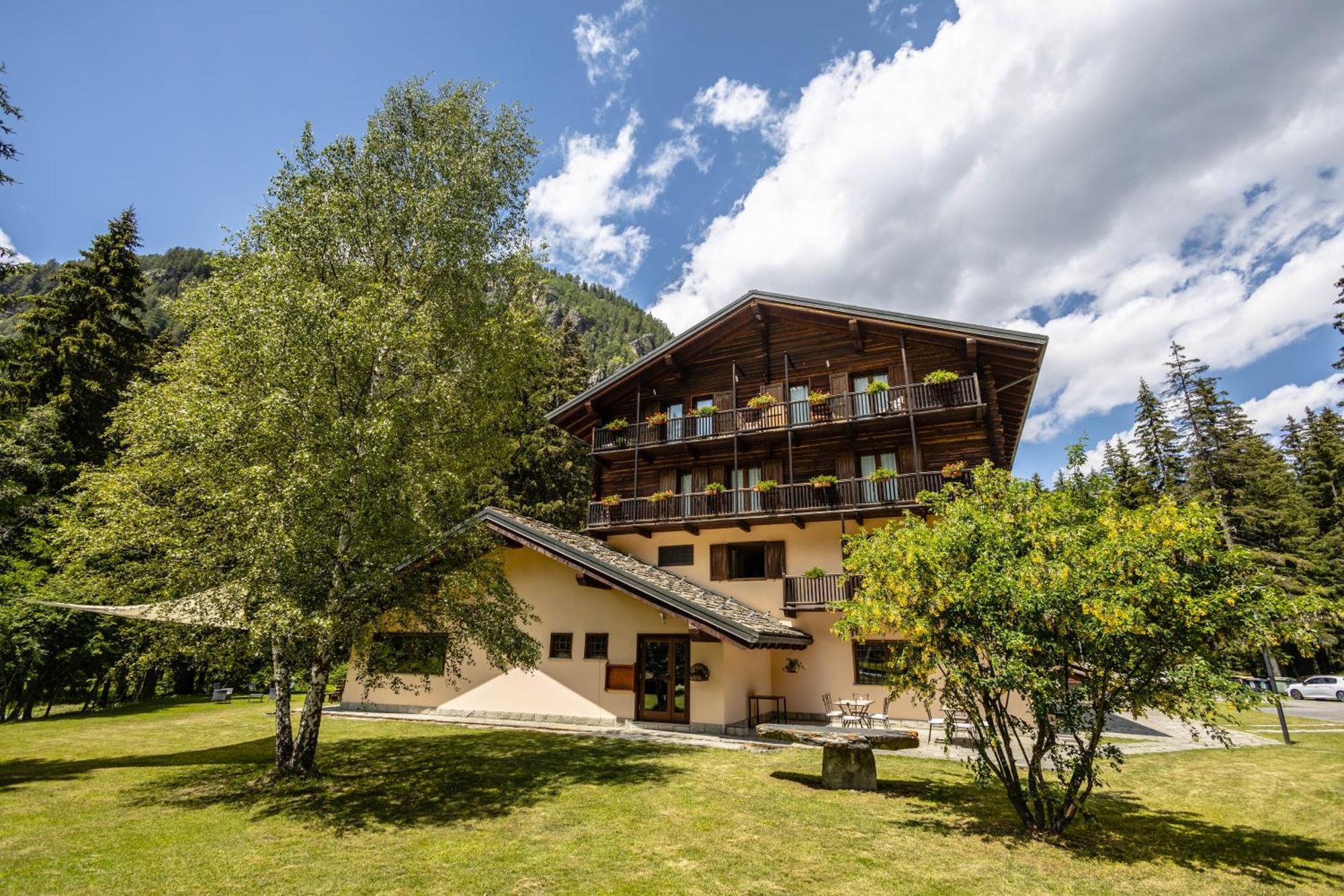 Alpine Forest Hotel 尚波吕克 外观 照片