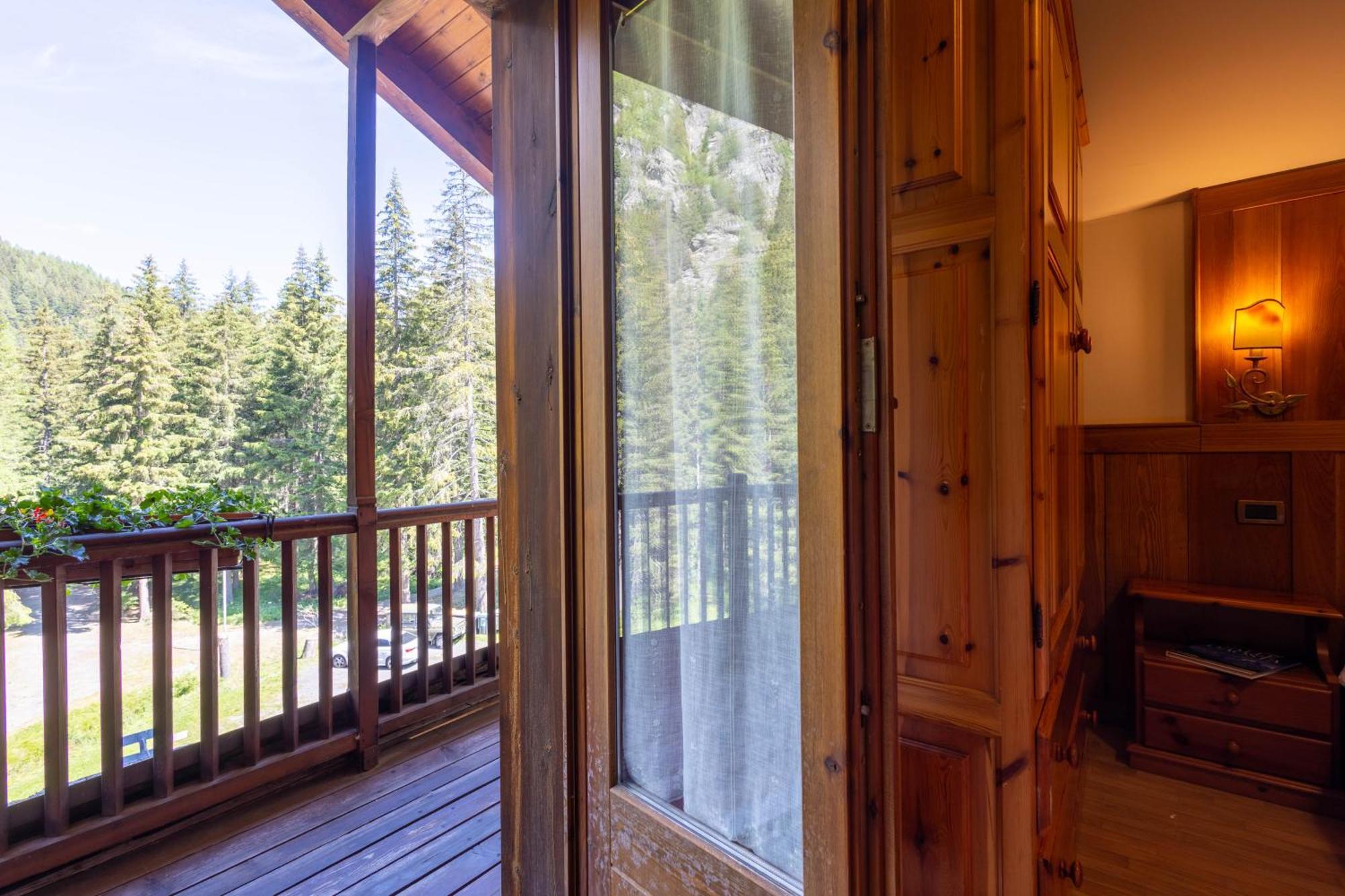 Alpine Forest Hotel 尚波吕克 外观 照片